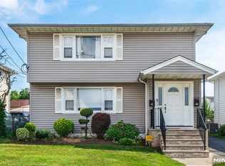 406 Sylvan St, Saddle Brook, NJ 07663