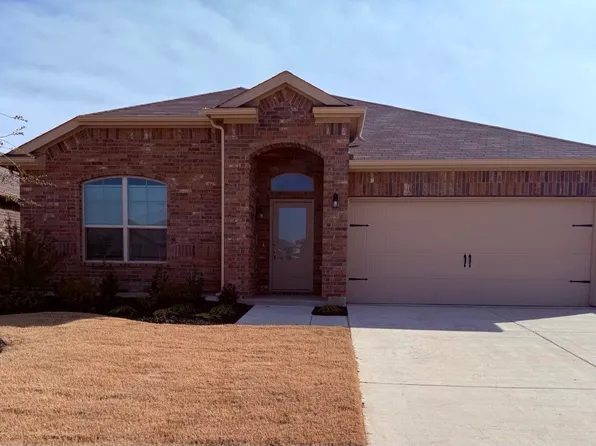 1925 Legacy Dr, Cleburne, TX 76033