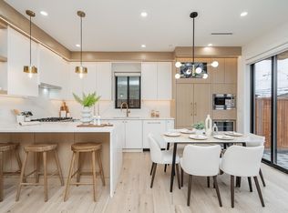 150 E 51st Ave #2, Vancouver, BC V5X 1C3