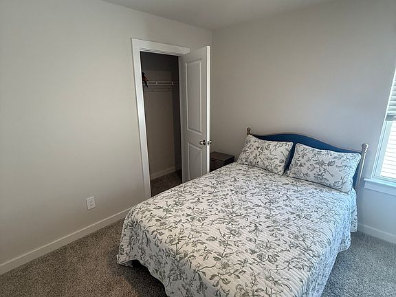 3rd image of 4244 Skyridge Dr