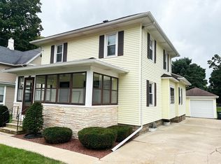 204 W Cherry St, Fox Lake, WI 53933