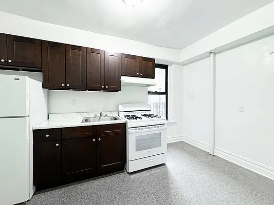 Rented by Keller Williams NYC | media 8