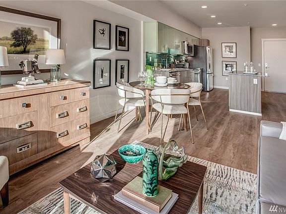 5th image of 1085 103rd Ave NE #605