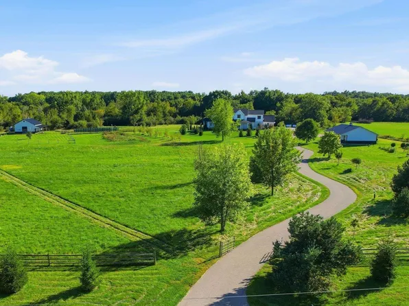 11205 W North County Line Rd, Churubusco, IN 46723