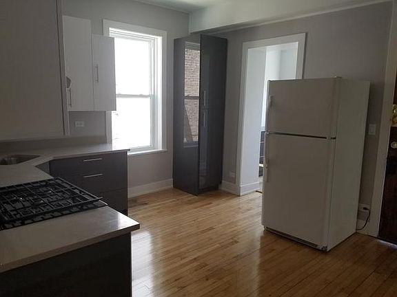 2nd image of 6434 N Albany Ave #1