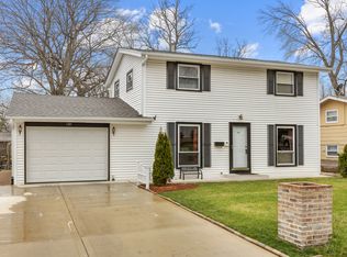 1321 Wilson Ave, Carpentersville, IL 60110