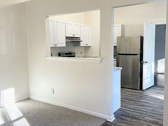 Living Room/Kitchen