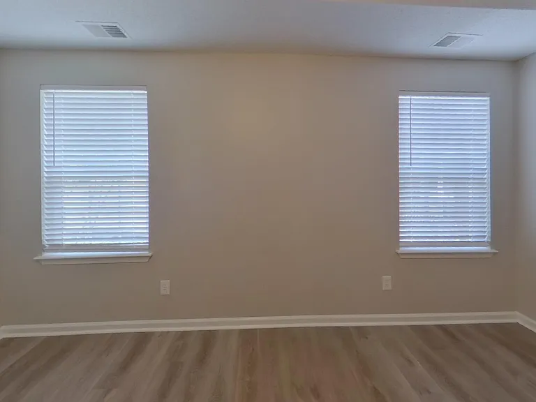89 Smokewood Dr — Photo 5