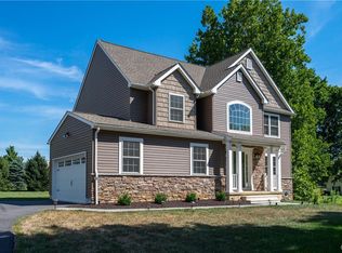 4170 Hecktown Rd, Bethlehem, PA 18020