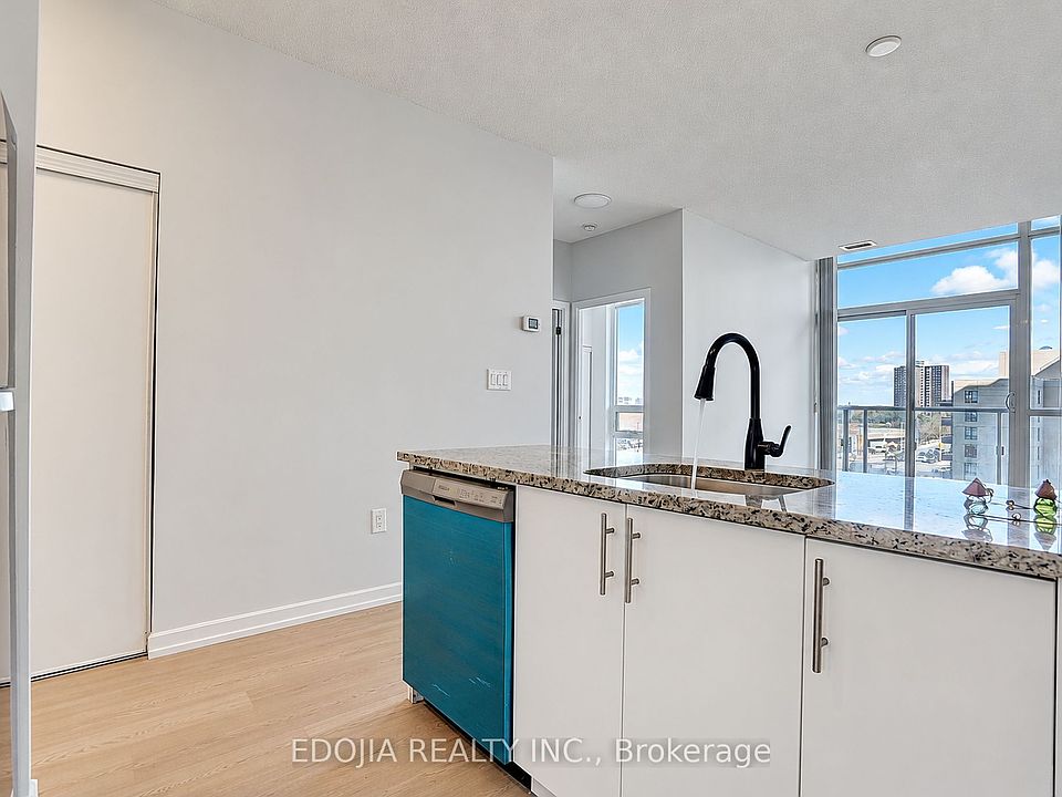 1st image of 70 Forest Manor Rd #511