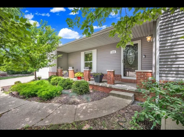 216 S Hershey Rd, Bloomington, IL 61704