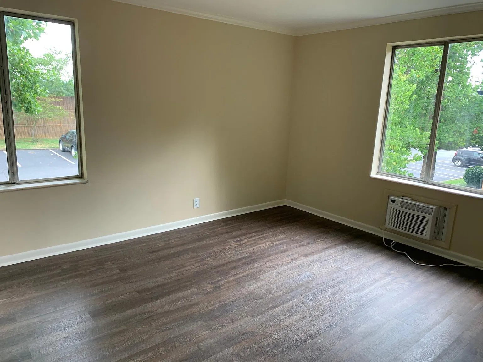 2 bed, 850 sqft, $1,350 — Photo 4