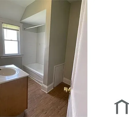 10301 Dickens Ave — Photo 18