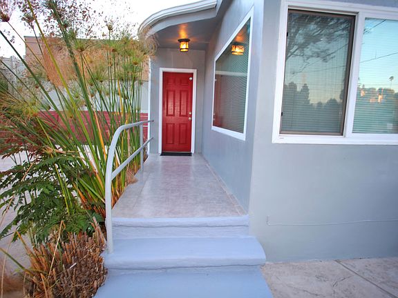 4th image of 2601 Silver Lake Blvd