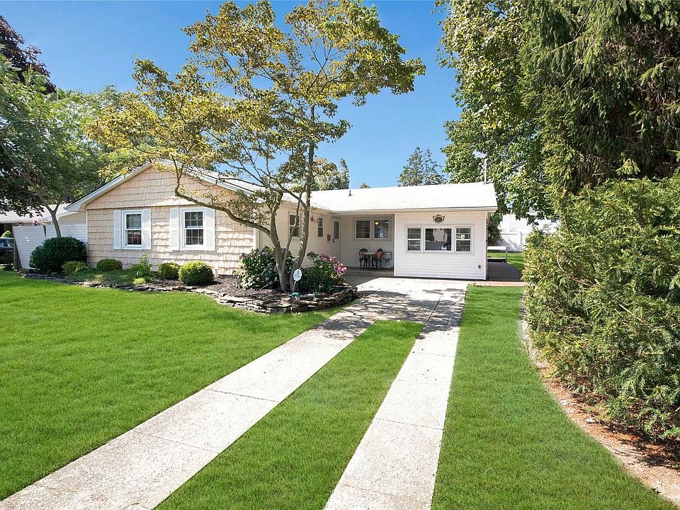 1st image of 124 Budenos Dr