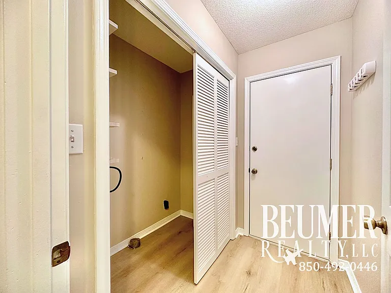 5027 Shoshone Dr — Photo 25
