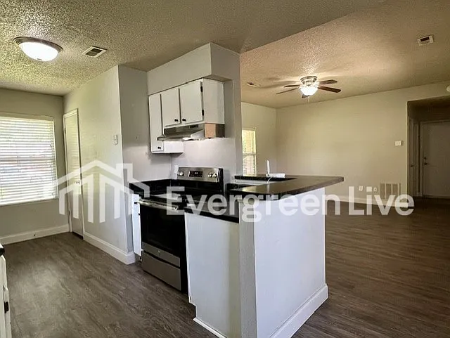 2 bed, 2.0 bath, 1140 sqft, $1,295 — Photo 4