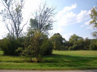 108 S Deerpath Rd, Barrington, IL 60010