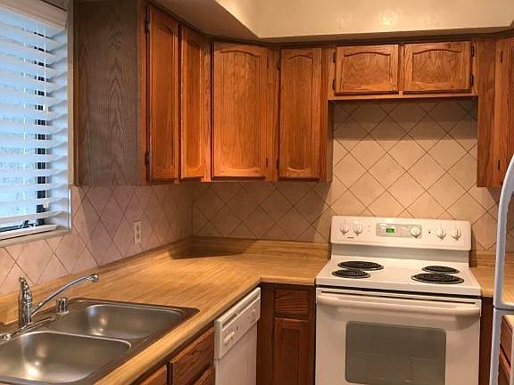 2nd image of 371 Lake Havasu Ave #D