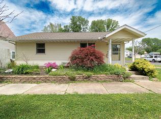329 State St, Pekin, IL 61554