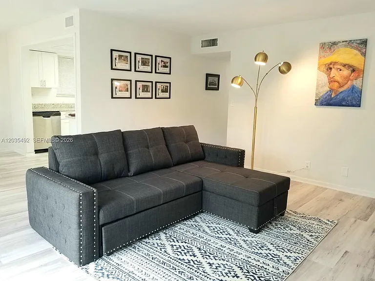 1601 Bay Rd #7 — Photo 1