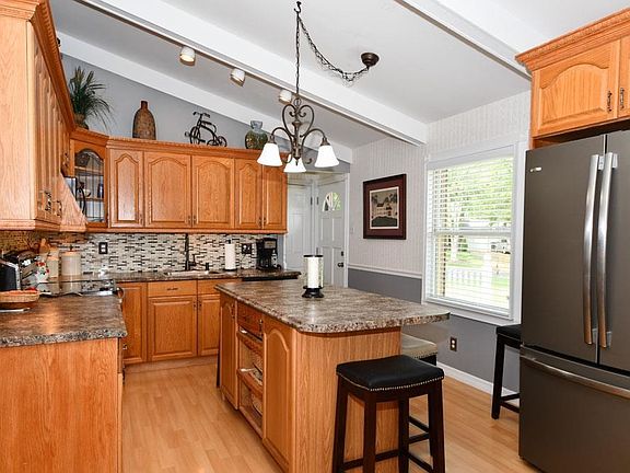 5th image of 2531 Baltusrol Dr