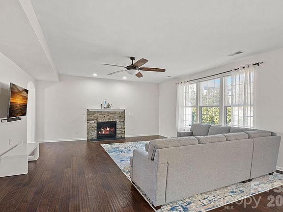 5th image of 7411 Greene Mill Ave SW