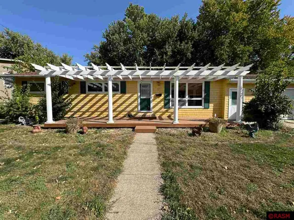 111 N 8th St, Kiester, MN 56051