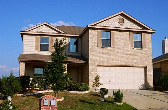 1st image of 2637 Gardendale Dr
