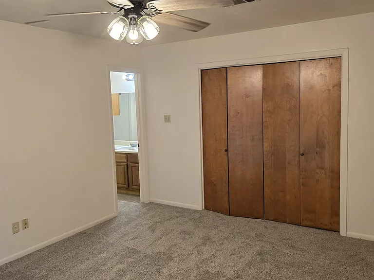 2904 Forest Bnd #1 — Photo 40