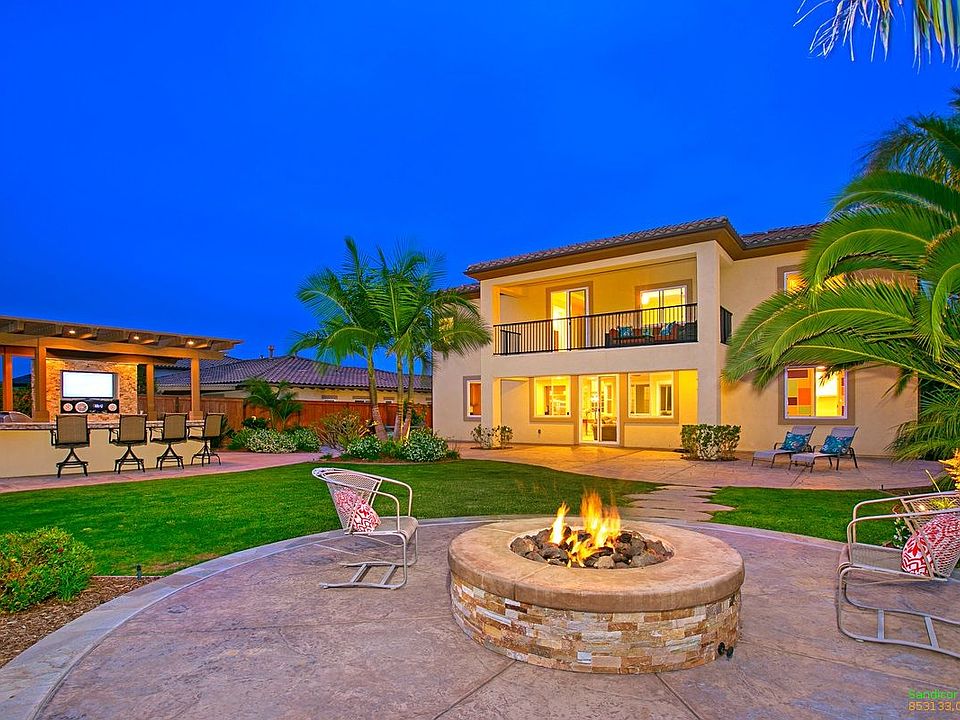 1st image of 1038 Village Dr