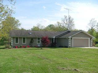 8831 Cherokee Trl, Crossville, TN 38572