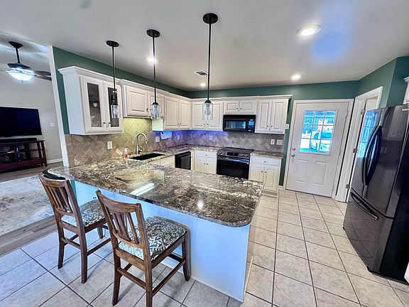 2nd image of 11572 Ridgetop Dr