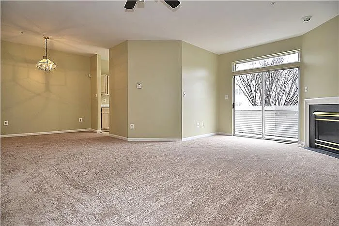 18113 Royal Bonnet Cir — Photo 24