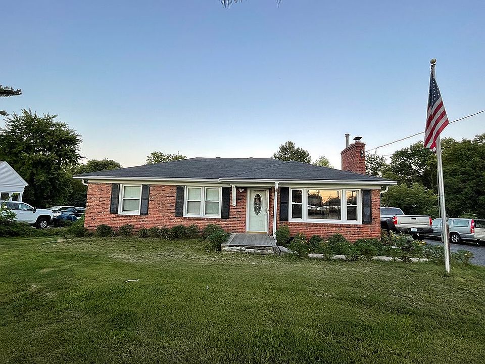 2nd image of 4409 Fegenbush Ln