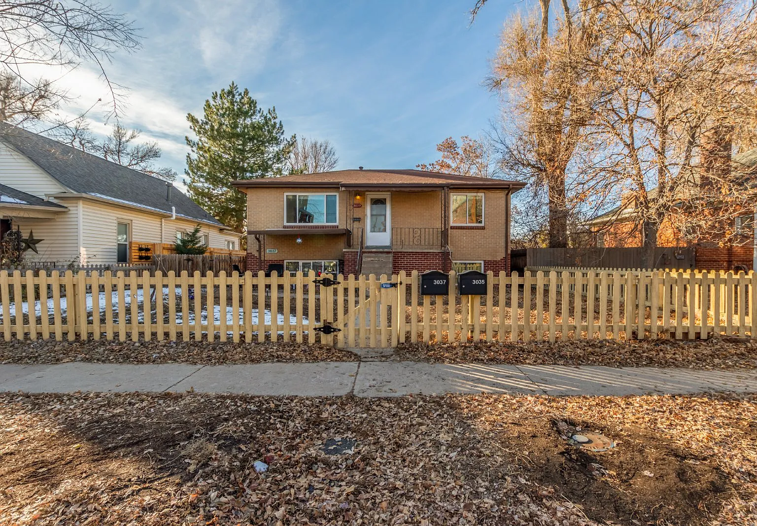2 bed, 1.0 bath, 800 sqft, $1,975 — Photo 2