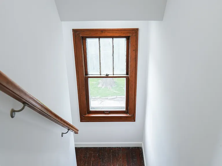 21 Cherrygrove St — Photo 24