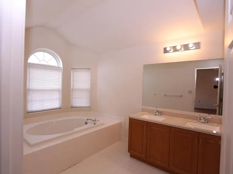 726 Whitetail Cir — Photo 19