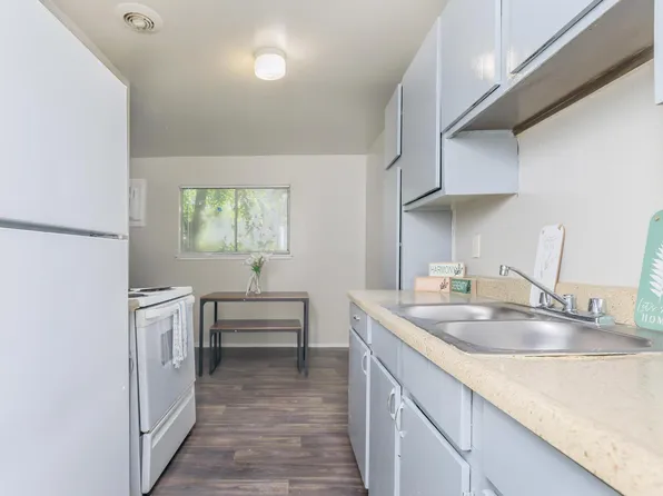 Arbors on Rustleaf Apartments