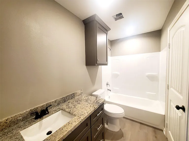 2203 N Winfree St #B — Photo 10