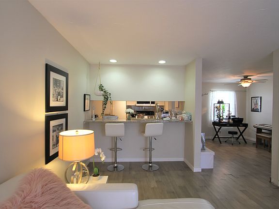 5th image of 825 NW 13th St APT 111