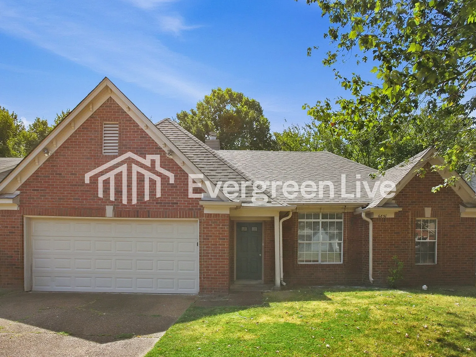 3 bed, 2.0 bath, 1300 sqft, $1,545 — Photo 1
