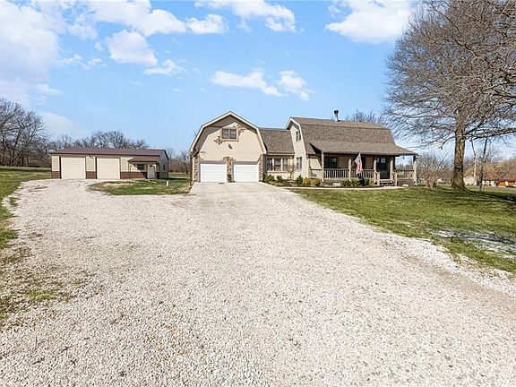 3rd image of 16788 Dwyer Rd