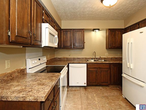 5th image of 3021 Browning St