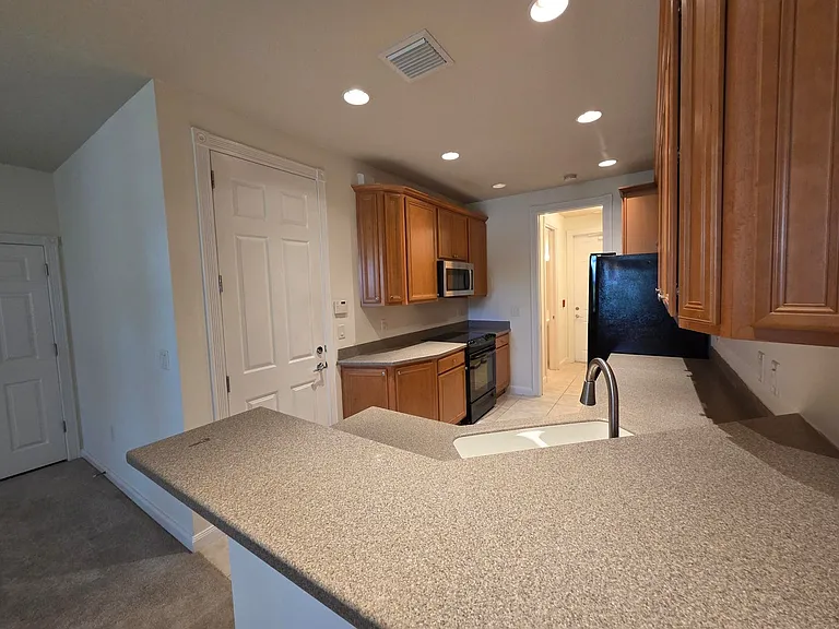 1411 N Jeaga Dr — Photo 5