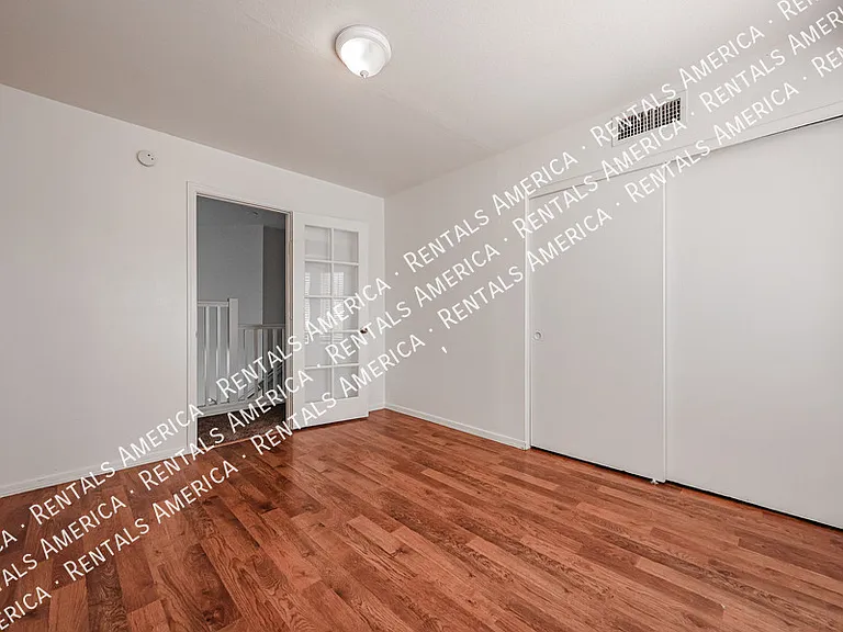 2361 W Myrtle Dr — Photo 31
