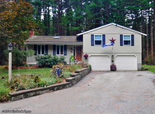 36 Tom Lee Dr, North Smithfield, RI 02896