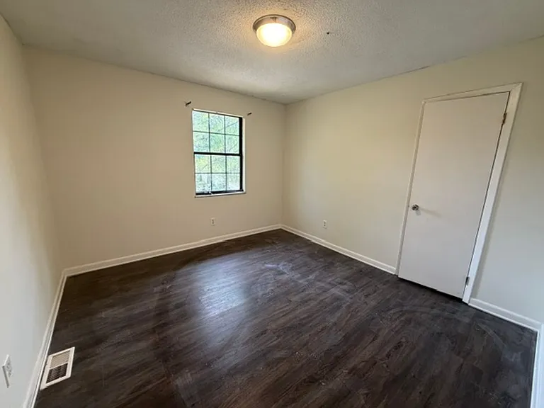 2340 Hines Valley Rd — Photo 11