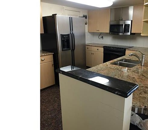 4th image of 1900 Clifford St APT 304