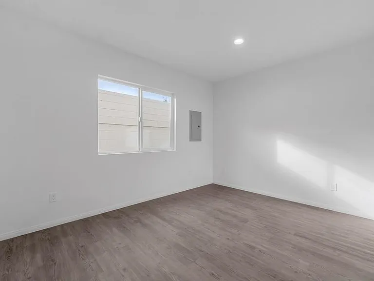7756 Mason Ave — Photo 8